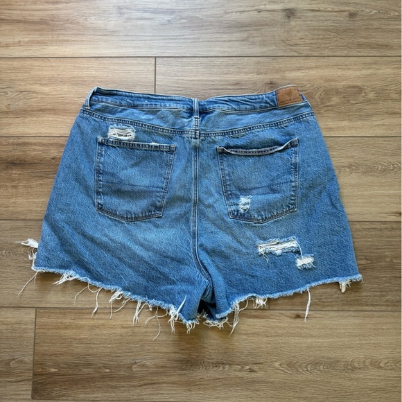 American Eagle Denim High Waisted Shorts - Picture 3 of 4